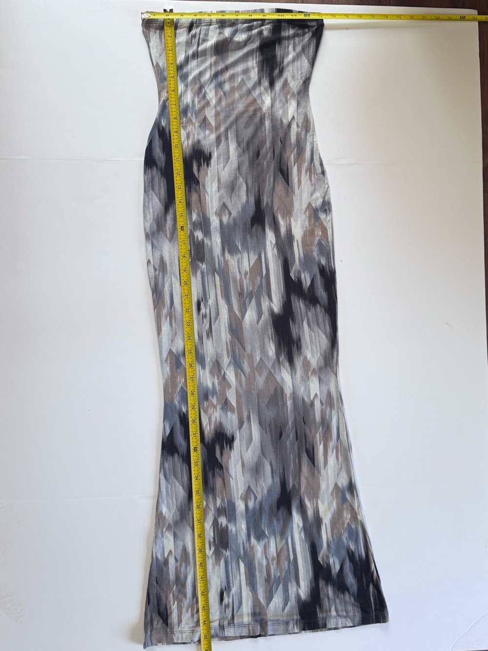 Fashion Nova Feminine Strapless Abstract Maxi Dress - Gray & Black, Size Small - Picture 4 of 6